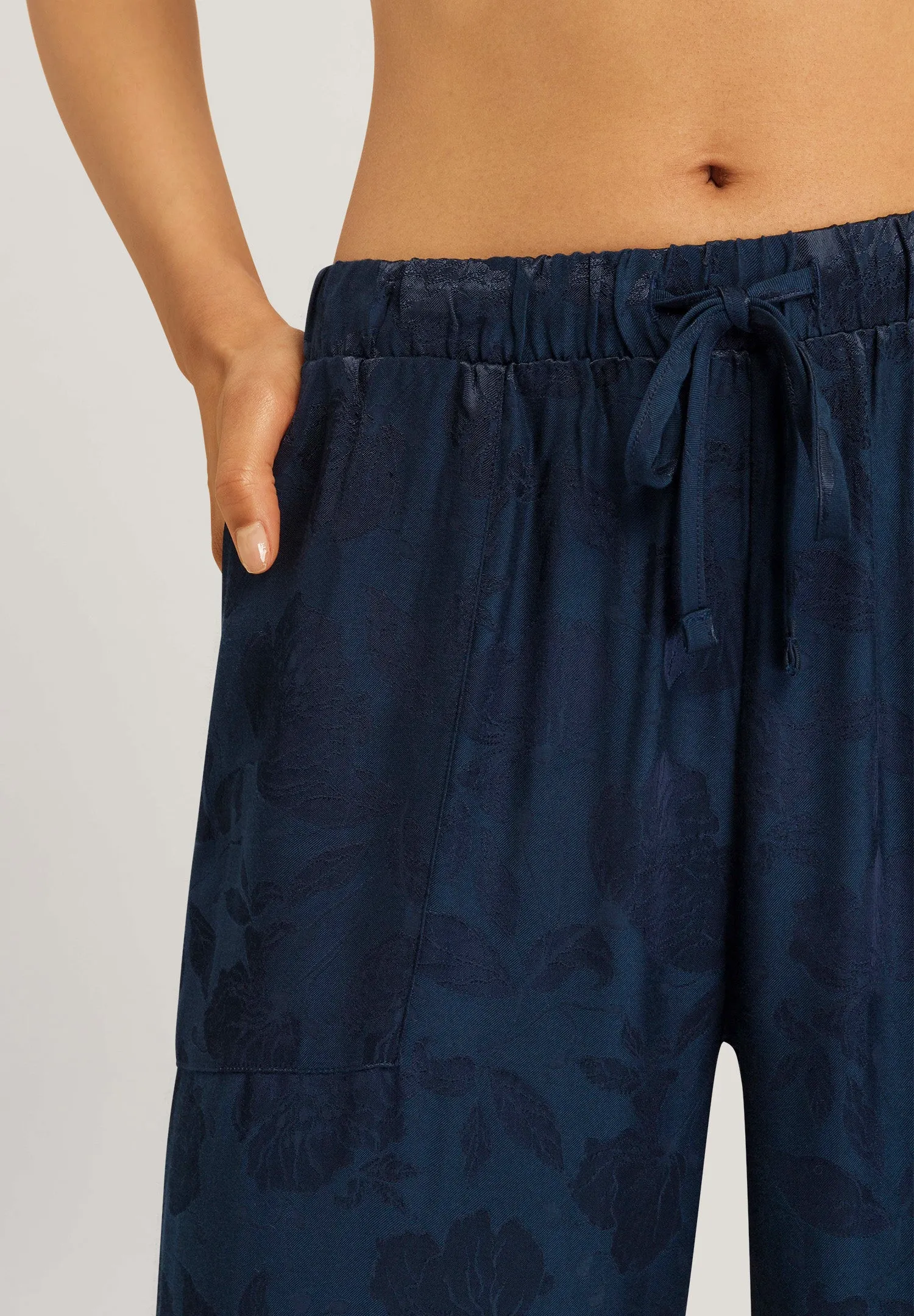 Valene Pants | Blueberry Flowers 74960-2394